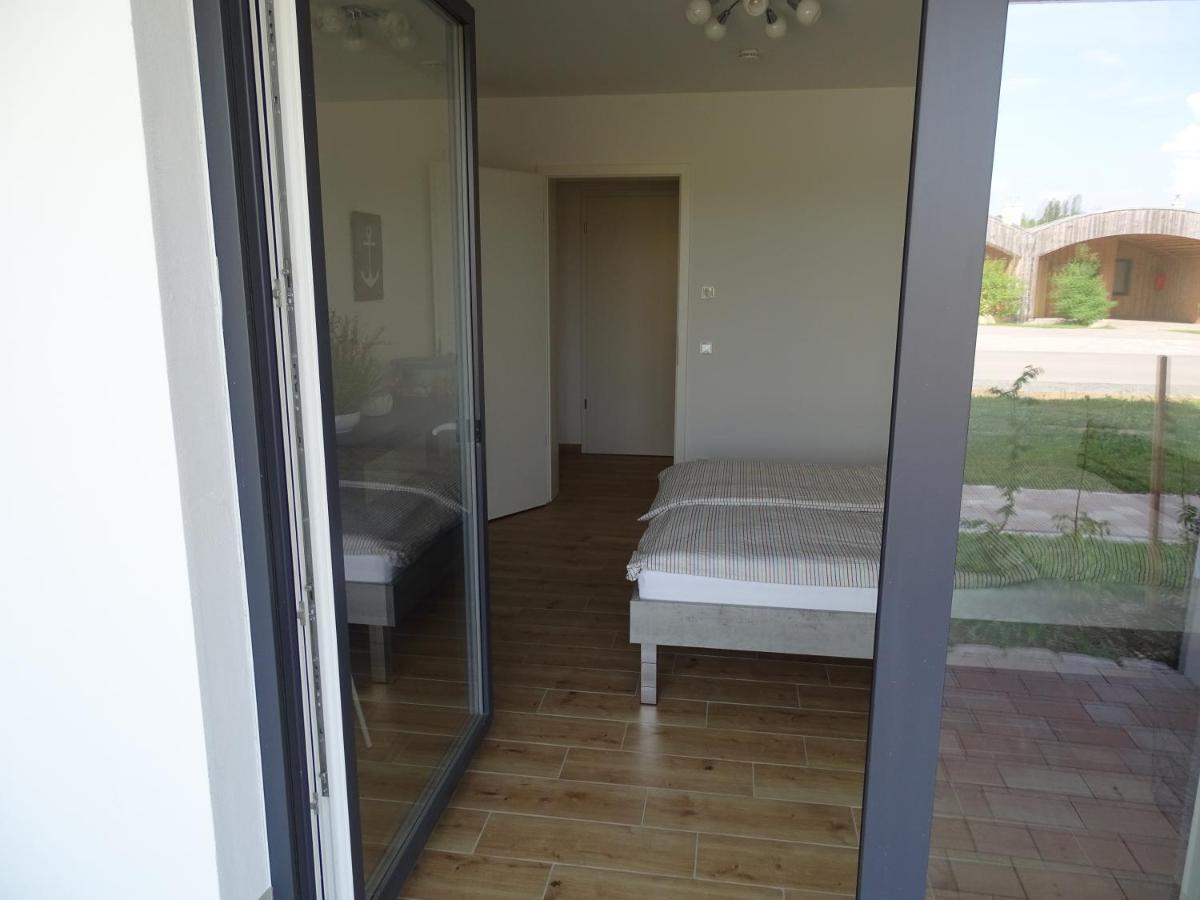 Feriendomizil Am Stoermthaler See, Lagovida, Leipziger Neuseenland, Grosspoesna, Privatstrand Ngoại thất bức ảnh