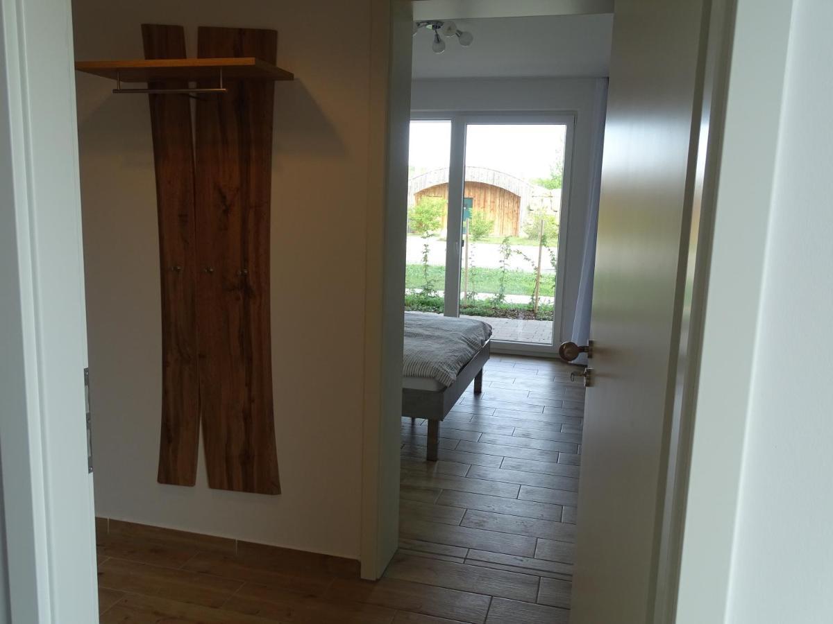 Feriendomizil Am Stoermthaler See, Lagovida, Leipziger Neuseenland, Grosspoesna, Privatstrand Ngoại thất bức ảnh